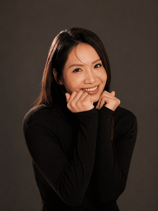 Khuyên portrait